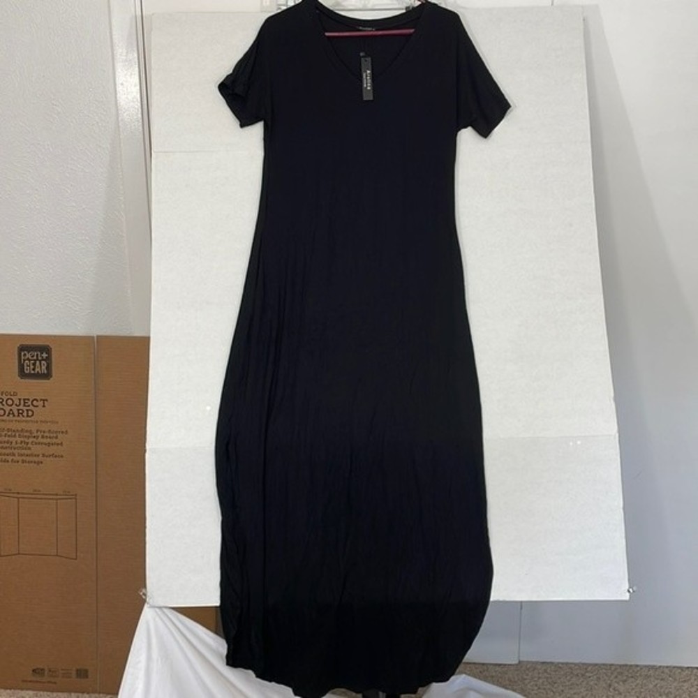 Arolina Maxi Dress NWT, Pockets, V-Neck T-Shirt Dress, Side Slits, Black, Medium
